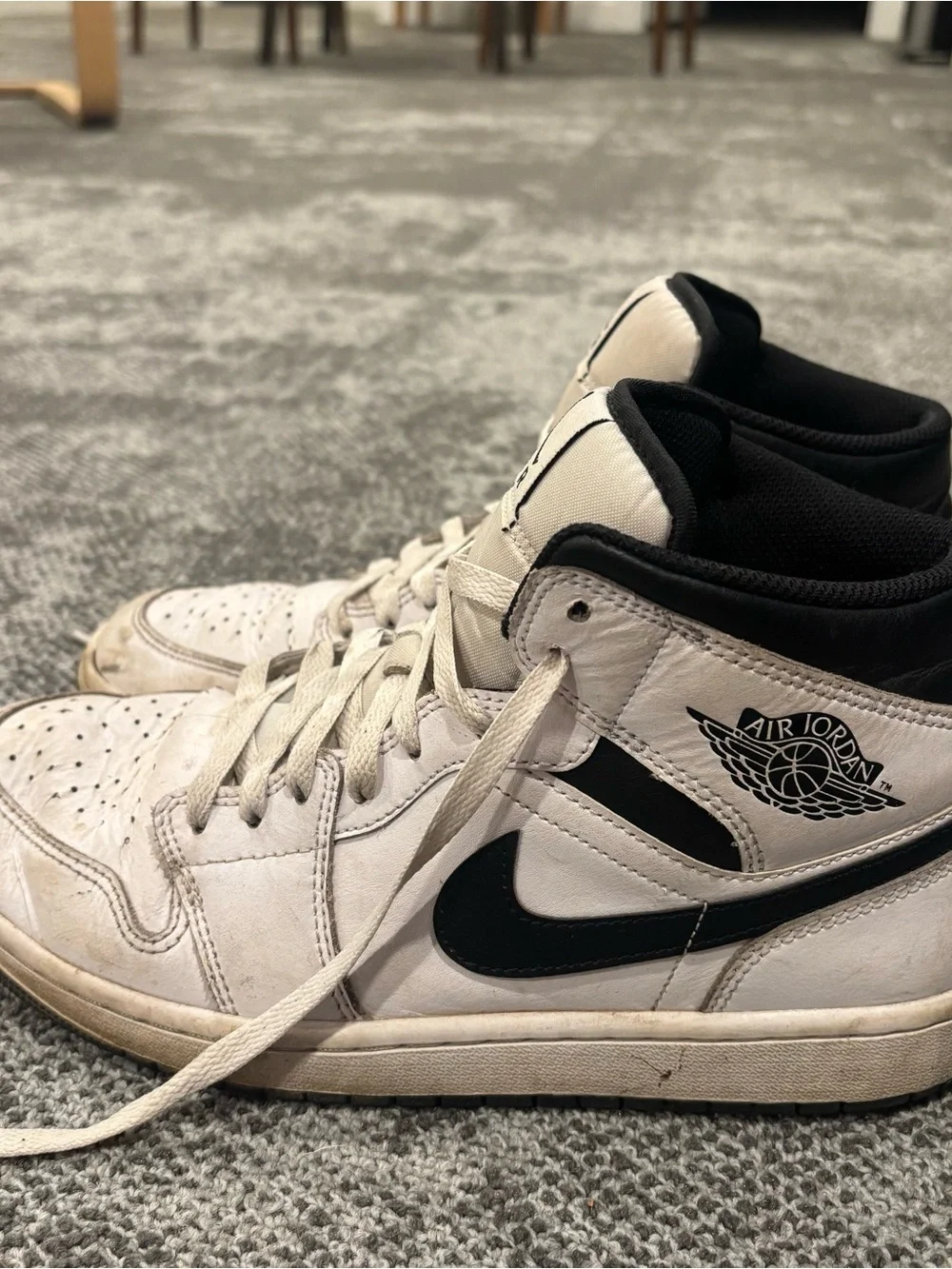 Jordan 1 Mid Reverse Panda Shoes Mens U.S. 9